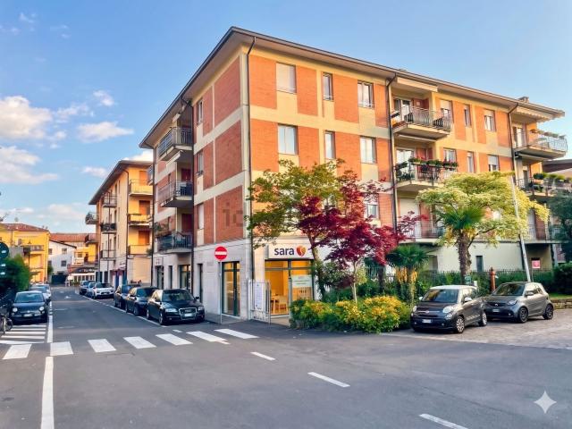 Appartamento in vendita di 90 m² in Via Gabriele D&apos Annunzio, 29