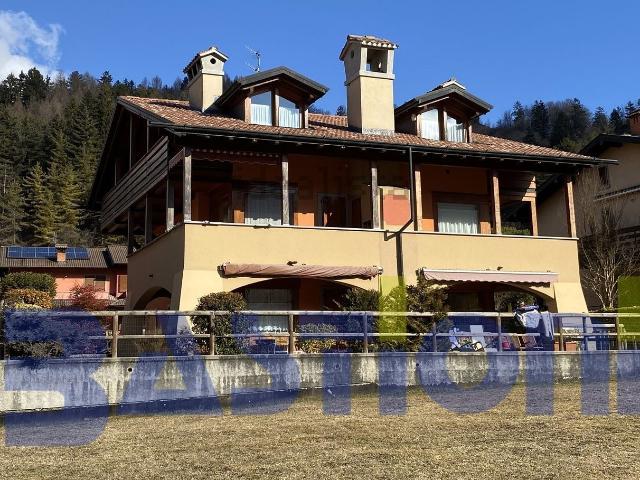 Appartamento in vendita di 90 m² in Via Gaetano Donizetti