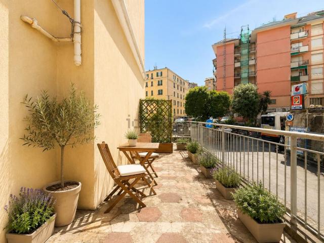 Appartamento in vendita di 90 m² in Via Gaspare Murtola, 13