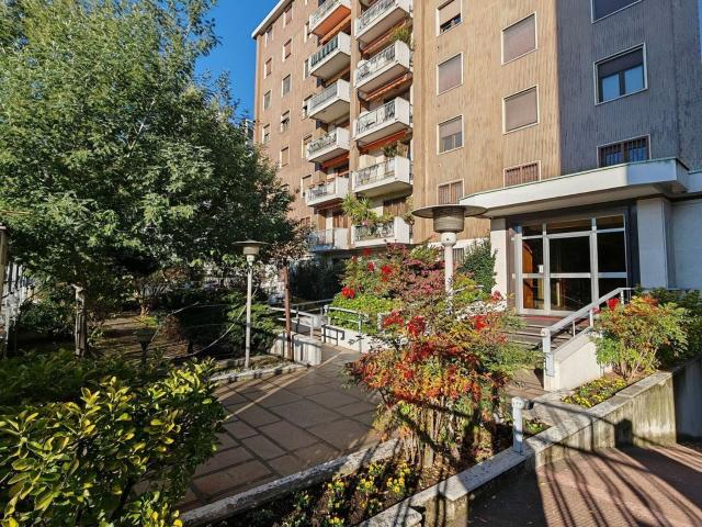 Appartamento in vendita di 90 m² in Via Gattamelata, 38
