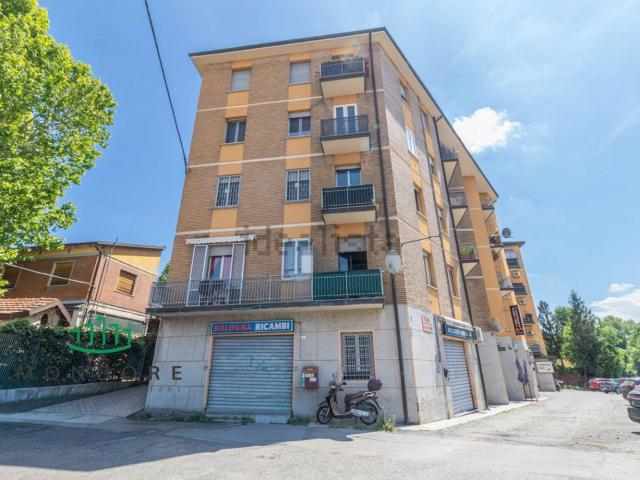 Appartamento in vendita di 90 m² in Via Genuzio Bentini