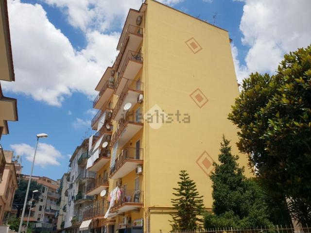 Appartamento in vendita di 90 m² in Via Genova, 10