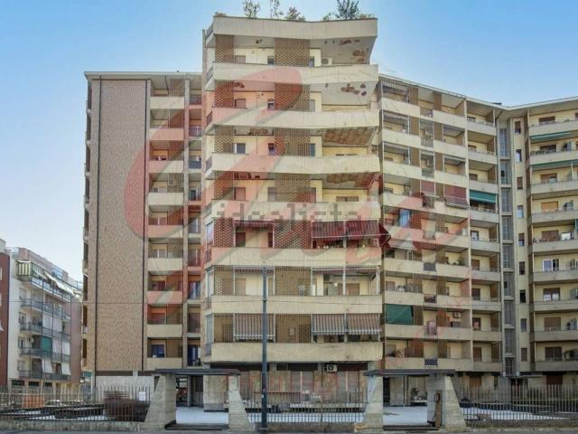 Appartamento in vendita di 90 m² in Via Genova, 231