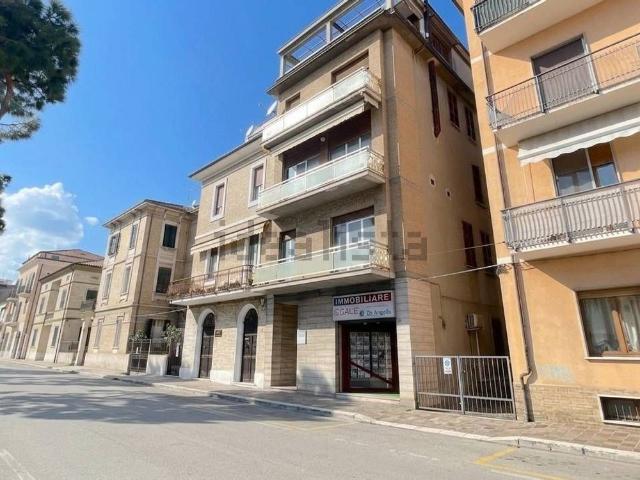 Appartamento in vendita di 90 m² in Via Gino Moretti, 65