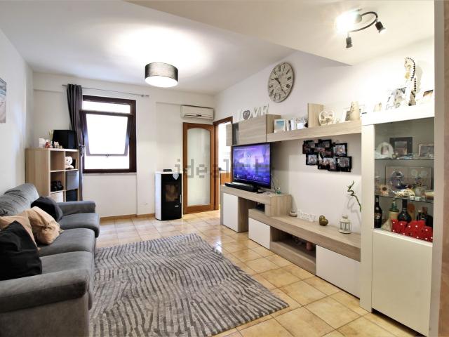 Appartamento in vendita di 90 m² in Via Giovanni Verga