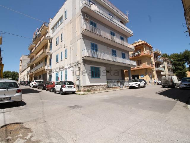 Appartamento in vendita di 90 m² in Via Giovanni Verga, 11