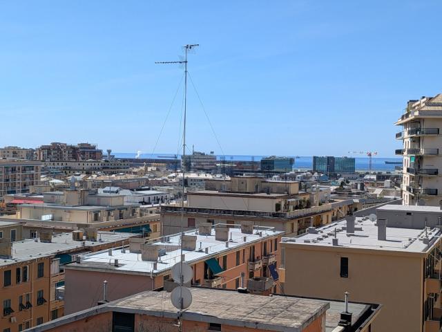 Appartamento in vendita di 90 m² in Via Giovanni Arrivabene