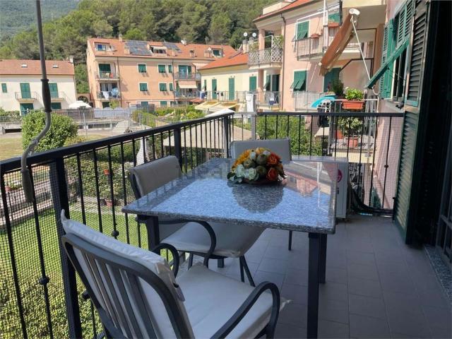 Appartamento in vendita di 90 m² in Via Giovanni Molineri, 49