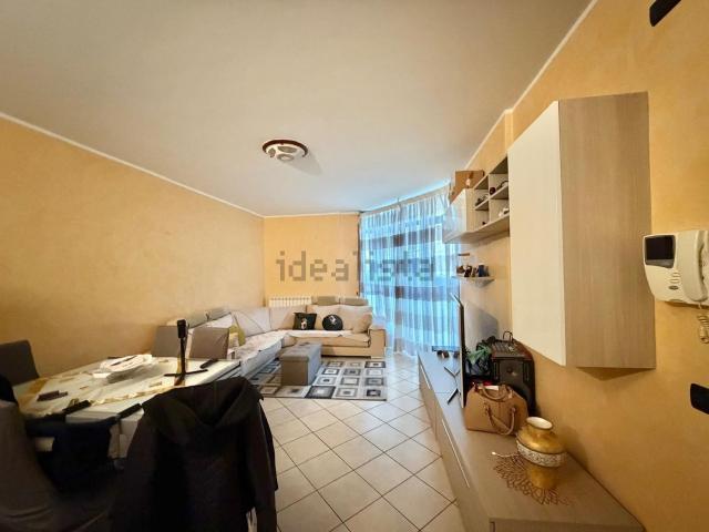 Appartamento in vendita di 90 m² in Via Giosuè Carducci