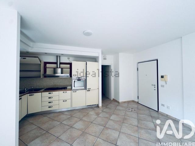 Appartamento in vendita di 90 m² in Via Giosuè Carducci