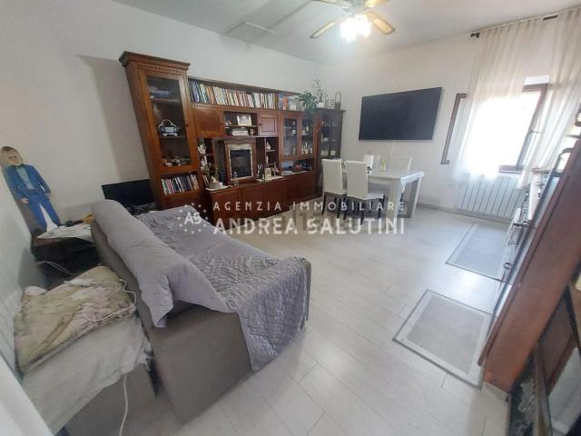 Appartamento in vendita di 90 m² in Via Giosuè Carducci, 66