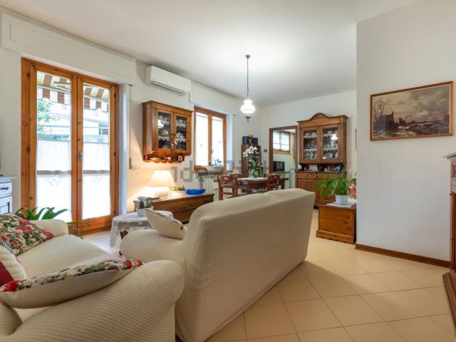 Appartamento in vendita di 90 m² in Via Giacomo Matteotti