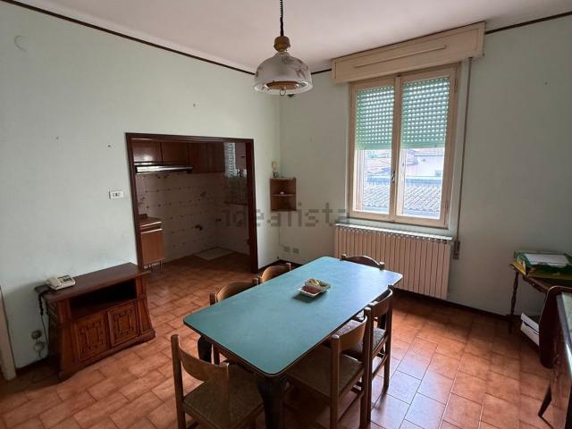 Appartamento in vendita di 90 m² in Via Giacomo Matteotti