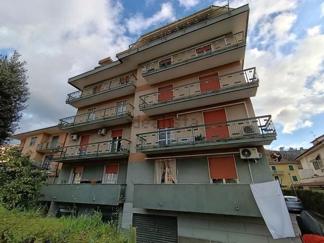 Appartamento in vendita di 90 m² in Via Giacomo Matteotti