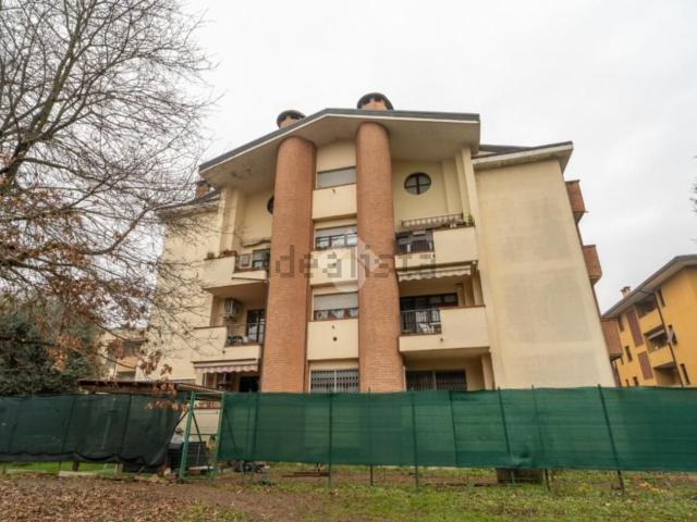 Appartamento in vendita di 90 m² in Via Giacomo Leopardi, 13