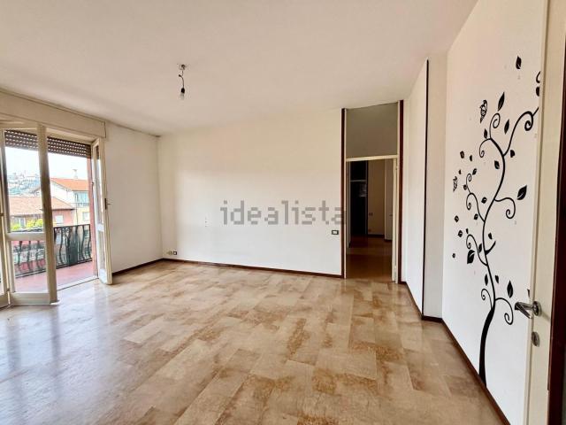Appartamento in vendita di 90 m² in Via Giacomo Leopardi