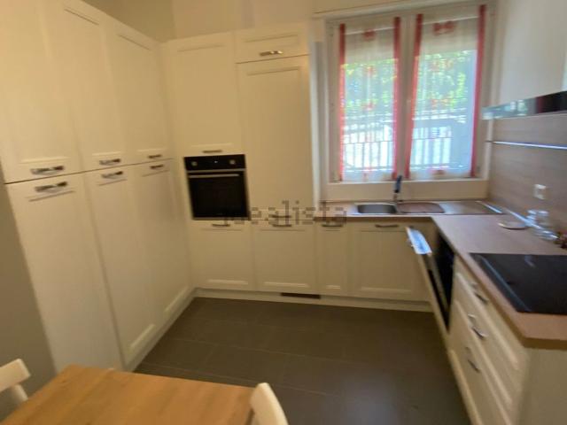 Appartamento in vendita di 90 m² in Via Giacomo Leopardi, 64