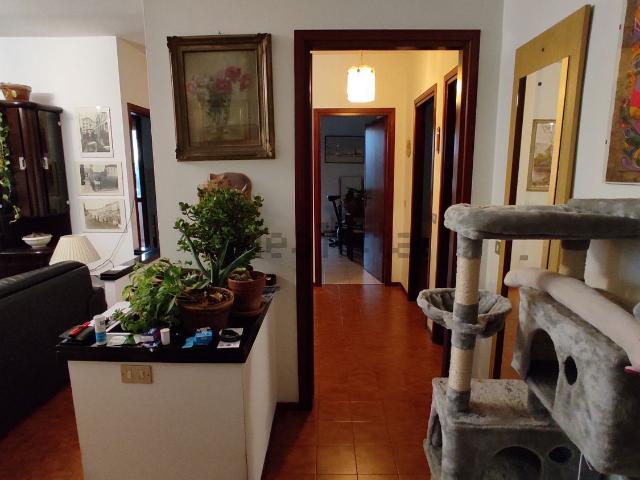 Appartamento in vendita di 90 m² in Via GIACOMO LEOPARDI
