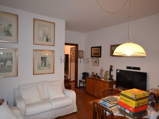 Appartamento in vendita di 90 m² in Via Giacomo Zanella