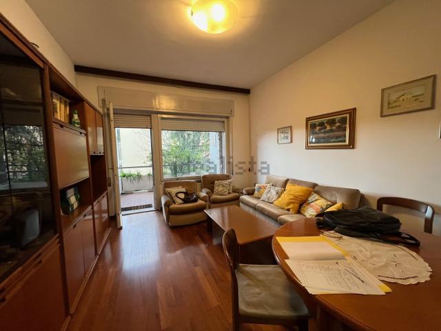 Appartamento in vendita di 90 m² in Via Girolamo Rota, 33