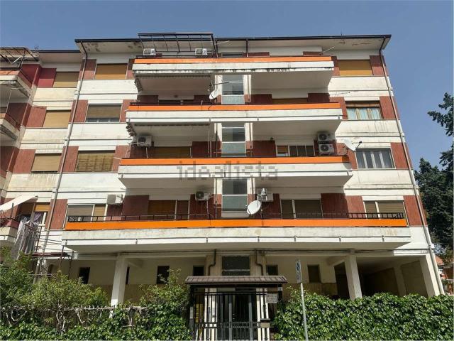 Appartamento in vendita di 90 m² in Via Giulio Adimari, 2