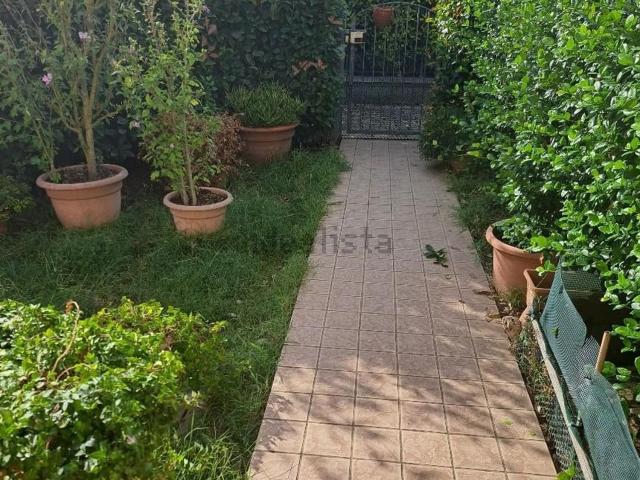 Appartamento in vendita di 90 m² in Via Giulio Guelfi
