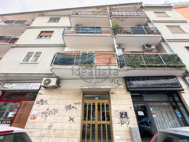 Appartamento in vendita di 90 m² in Via Giulio Petroni