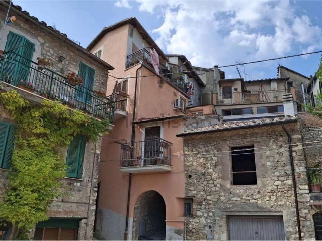 Appartamento in vendita di 90 m² in Via Giuseppe Verdi, 53
