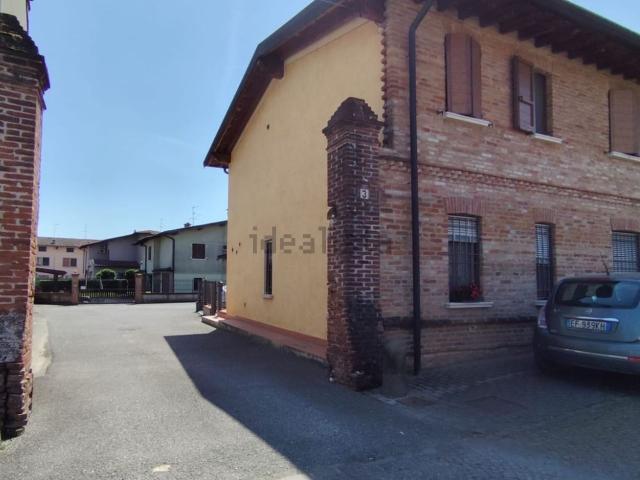 Appartamento in vendita di 90 m² in Via Giuseppe Garibaldi, 3