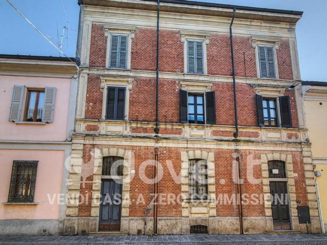 Appartamento in vendita di 90 m² in Via Giuseppe Garibaldi