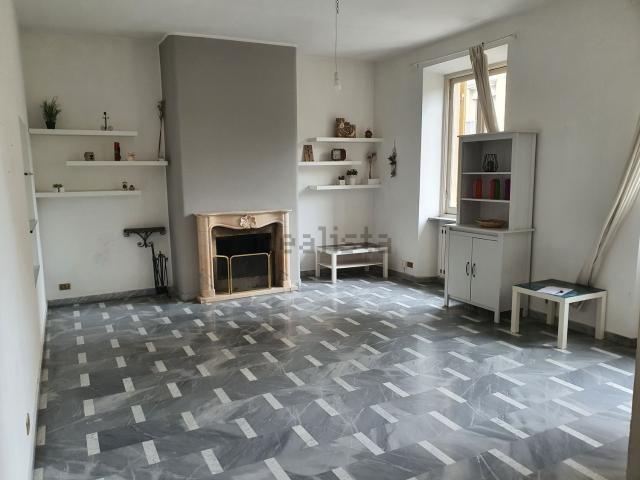 Appartamento in vendita di 90 m² in Via Giuseppe Garibaldi