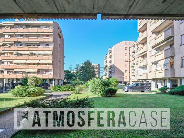Appartamento in vendita di 90 m² in Via Giuseppe Mangili, 31