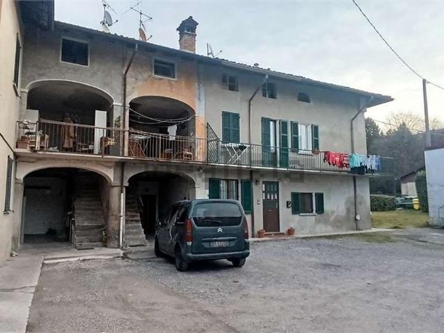 Appartamento in vendita di 90 m² in Via Giuseppe Parini