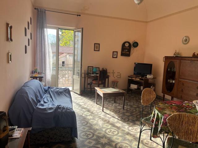 Appartamento in vendita di 90 m² in Via Giuseppe Pitrè, 11