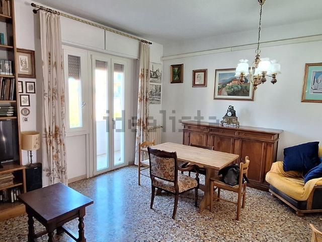 Appartamento in vendita di 90 m² in Via Giuseppe Rigutini