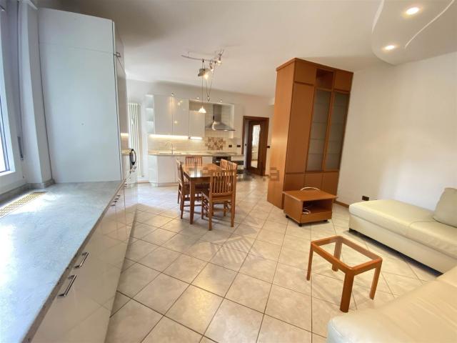 Appartamento in vendita di 90 m² in Via Glorenza, 80