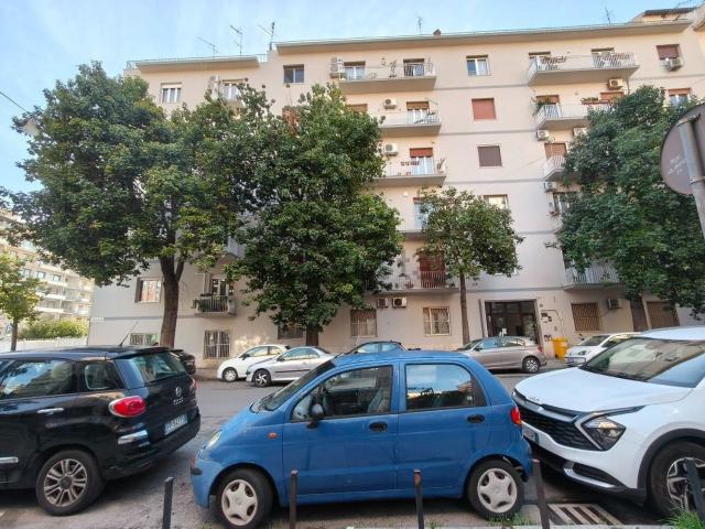 Appartamento in vendita di 90 m² in Via Gregorio Ugdulena, 21