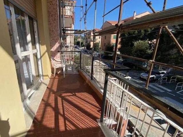Appartamento in vendita di 90 m² in Via Guelfo d&apos Albisola