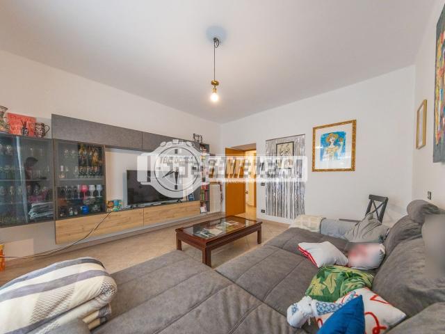 Appartamento in vendita di 90 m² in Via Guglielmo Albimonte