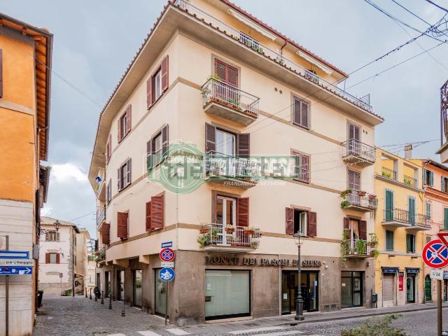 Appartamento in vendita di 90 m² in Via Guglielmo Oberdan