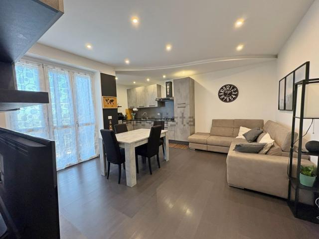 Appartamento in vendita di 90 m² in Via Guido Gozzano