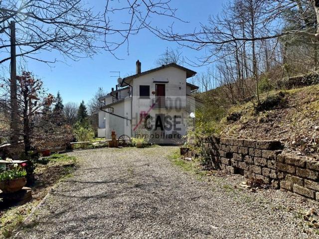 Appartamento in vendita di 90 m² in Via Incrociata