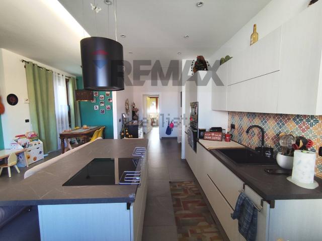 Appartamento in vendita di 90 m² in Via Isernia, 6