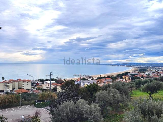 Appartamento in vendita di 90 m² in Via Istonia, 5