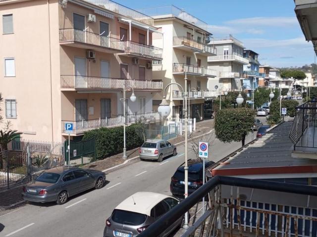 Appartamento in vendita di 90 m² in Via Italo Balbo, 83