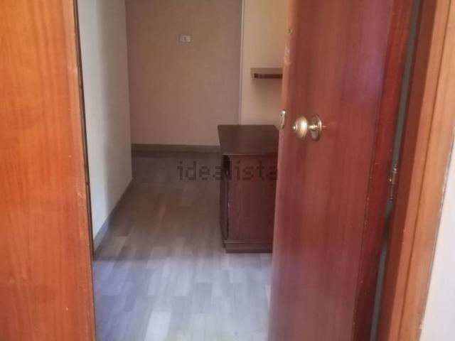 Appartamento in vendita di 90 m² in Via lago di garda