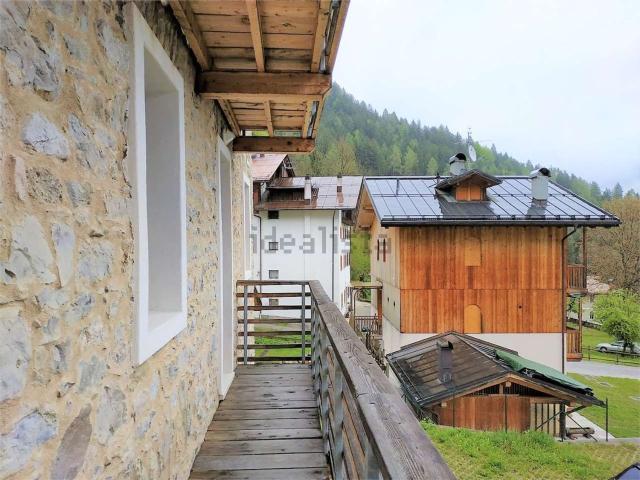 Appartamento in vendita di 90 m² in Via Laurena
