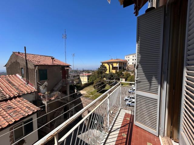 Appartamento in vendita di 90 m² in Via Laziale, 17