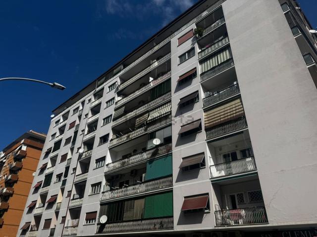 Appartamento in vendita di 90 m² in Via Licinio Stolone