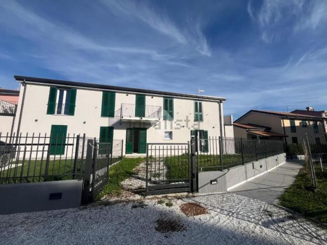 Appartamento in vendita di 90 m² in Via Litoranea, 77